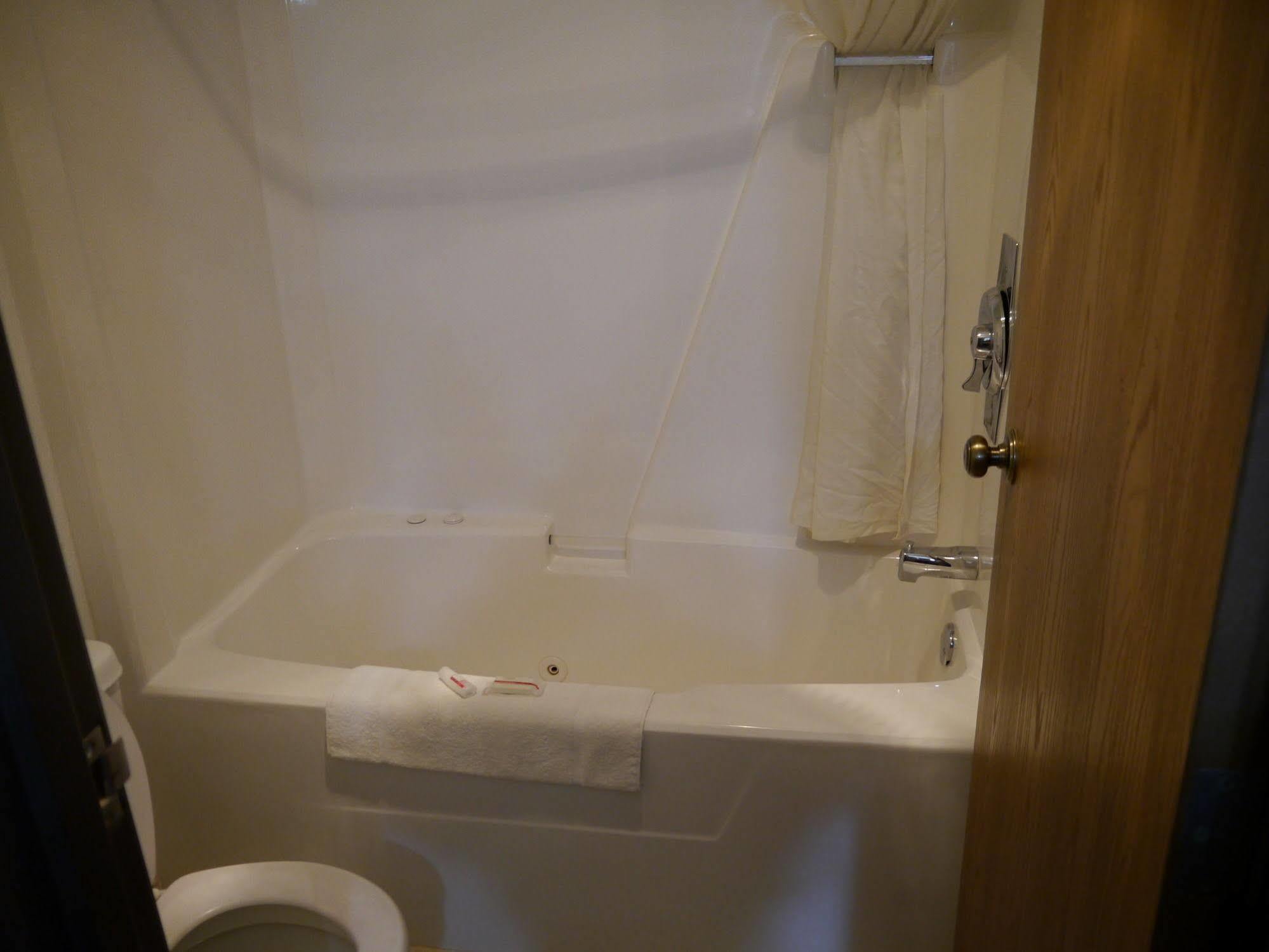 Westwood Inn & Suites - Kimball Esterno foto